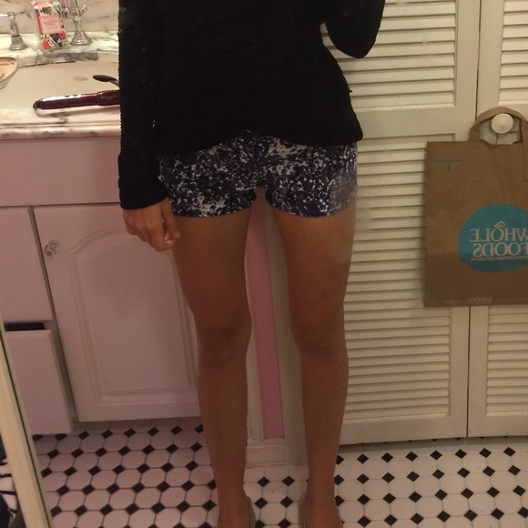 Joe’s Jeans Shorts - Picture 7 of 7